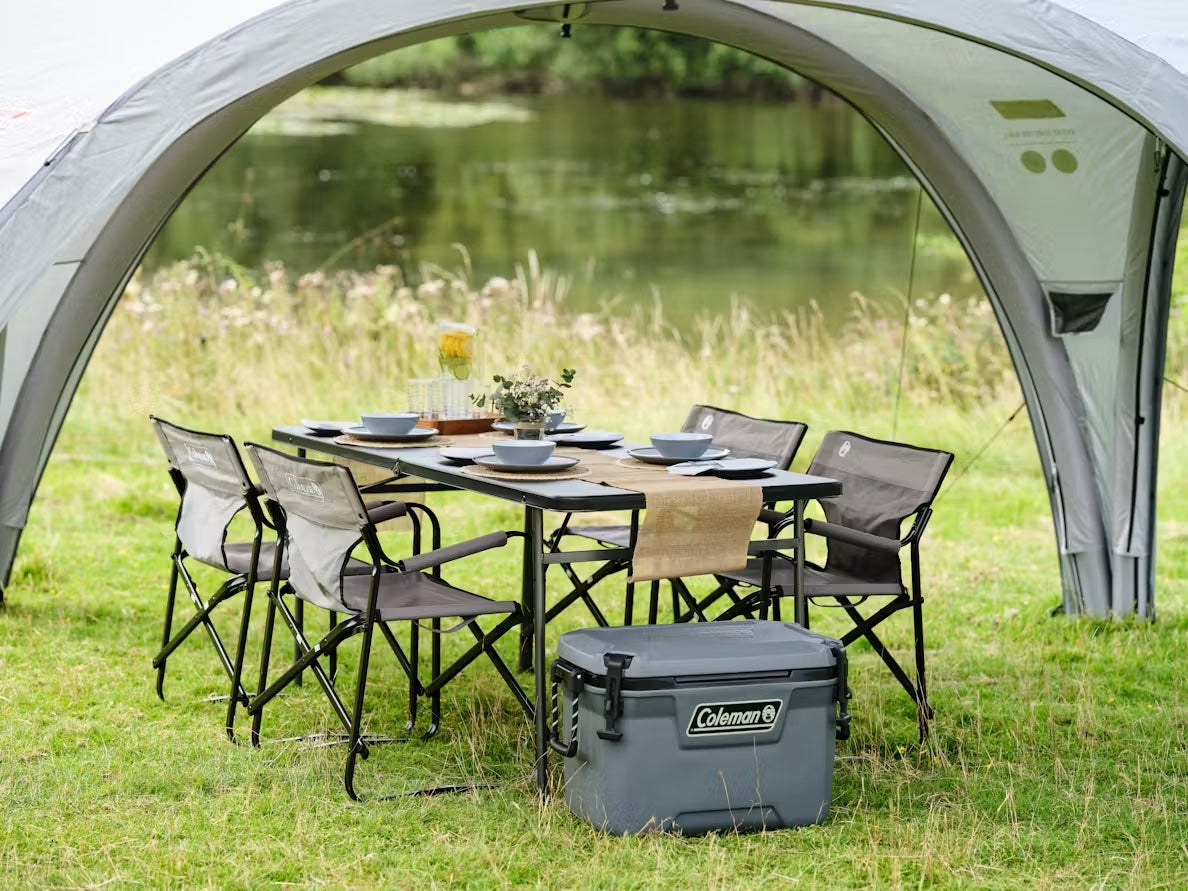 Glacière CONVOY grise avec roulettes 65qt 66l